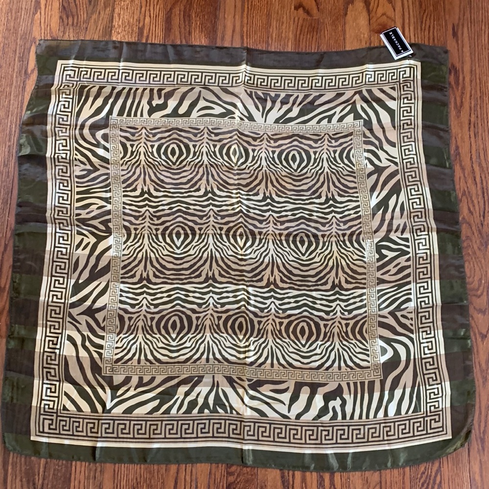 Green and gold scarf (35” square)